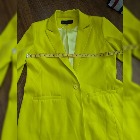 Endless Rose Yellow Blazer - Picture 3 of 6